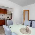 Stunning In With Wifi Apartament *