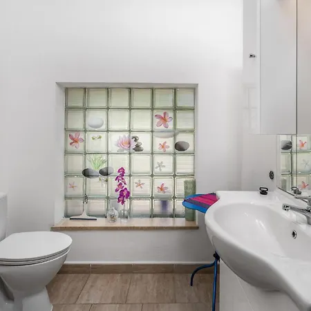 Apartamento Stunning In With Wifi Novi Vinodolski